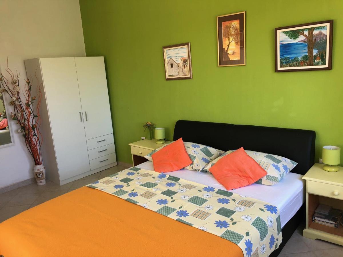 Family Stakic Lejlighed Baška Voda Eksteriør billede